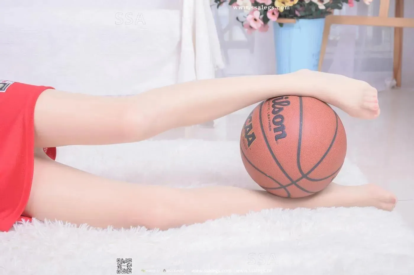 [SSA丝社]超清写真 NO.325 素素小姐姐放假在家穿丝袜陪你玩篮球(下)[23] [48P]插图7